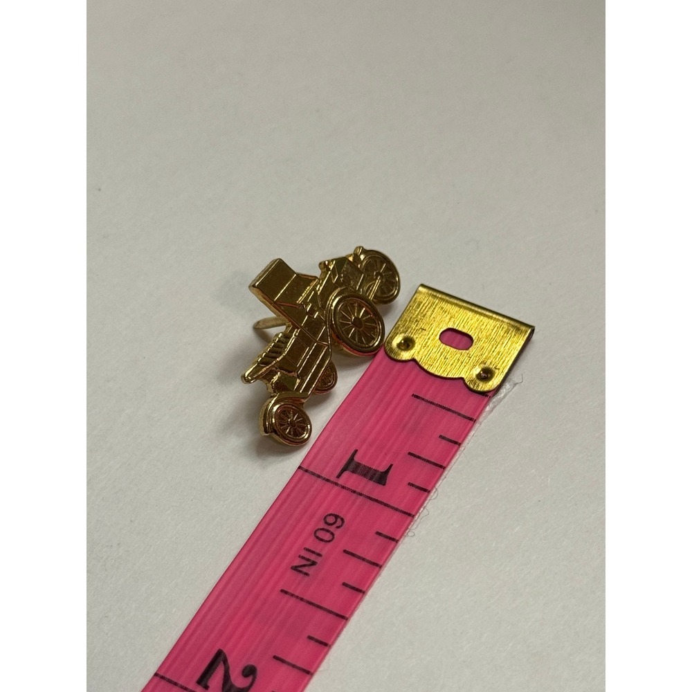 Vintage Gold Tone Antique Car Lapel Pin Antique Automobile Collector Pin - Picture 4 of 6